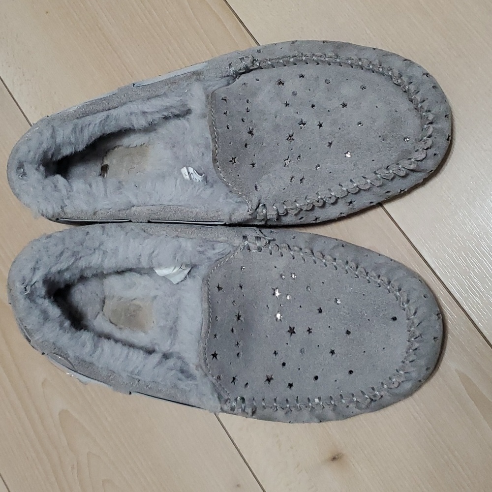 UGG shoe